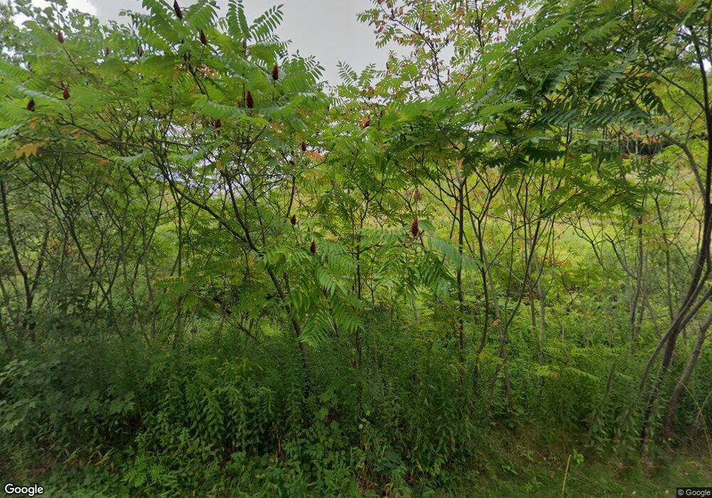 87 Pond St, Newton, NH 03858 - photo 1