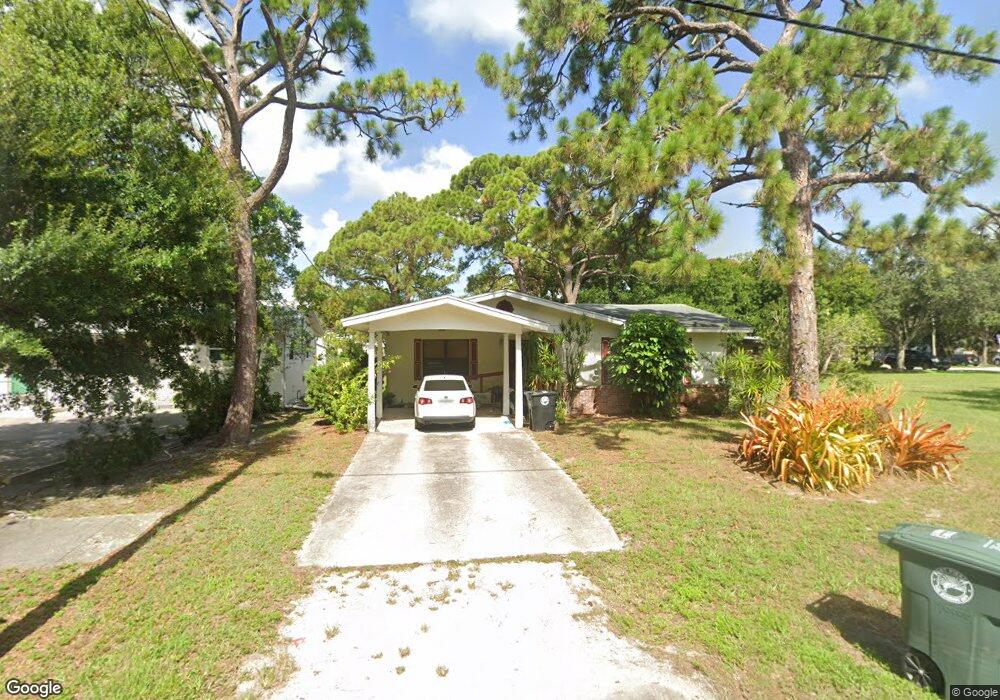 2105 S 10th St, Fort Pierce, FL 34950 - photo 1