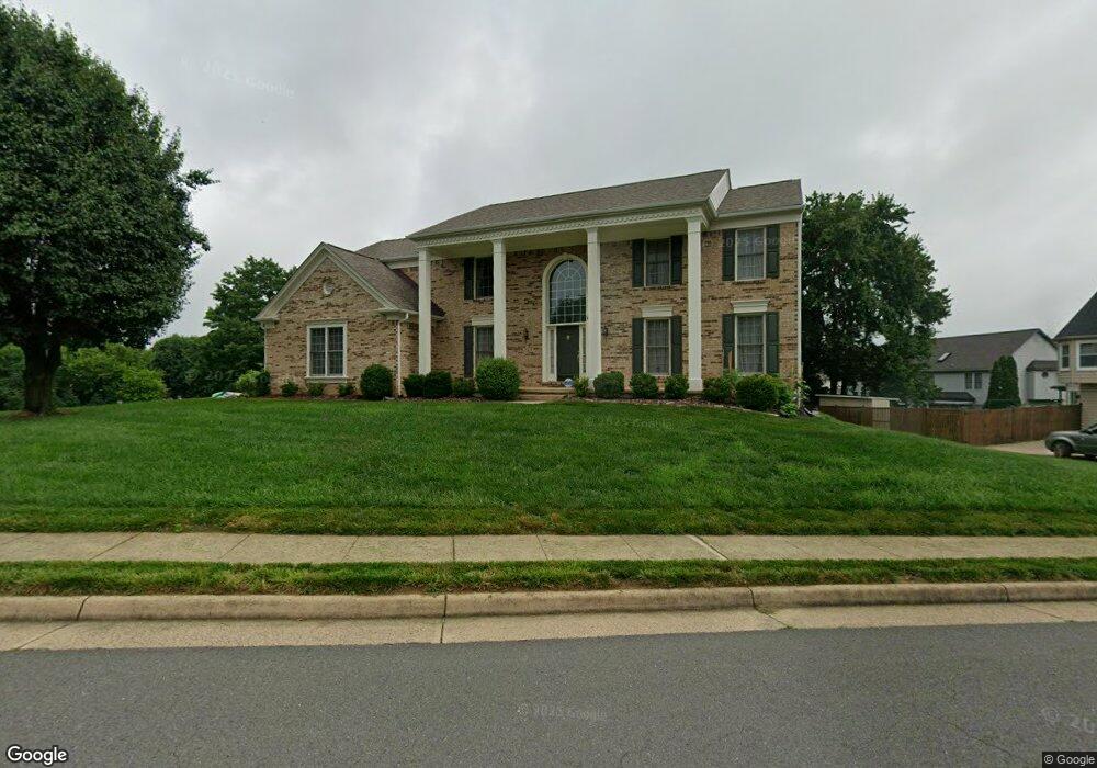 5508 Chestermill Dr, Fairfax, VA 22030 - photo 1