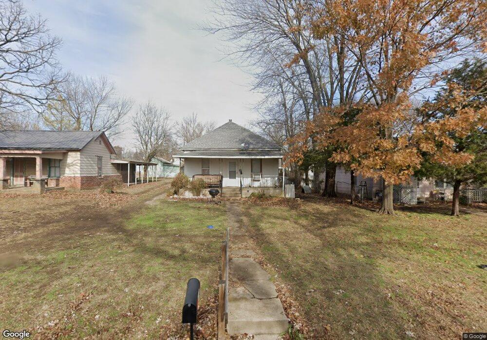 1413 Briggs Ave, Parsons, KS 67357 - photo 1