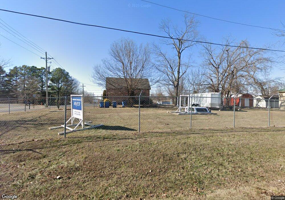 104 SW J St, Bentonville, AR 72712 - photo 1