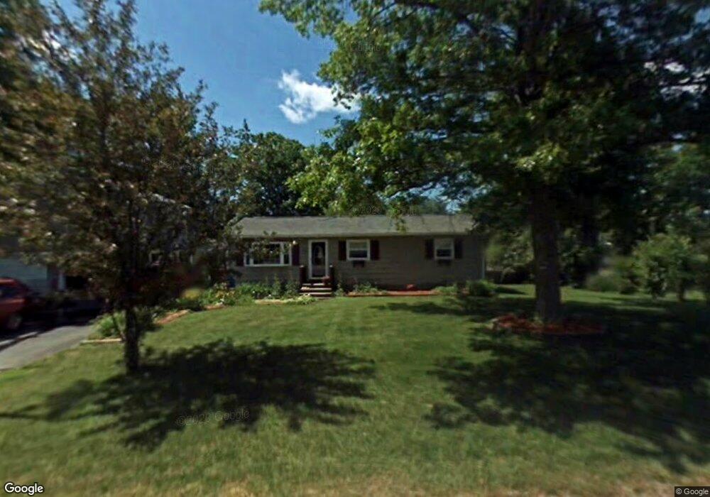 120 Baboosic Lake Rd, MerriMacK, NH 03054 - photo 1