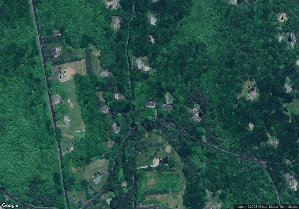 686 Charcoal Ave, Middlebury, CT 06762 - photo 1