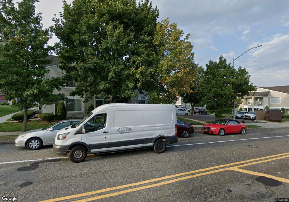 639 Correll Ave unit 2, Staten Island, NY 10309 - photo 1