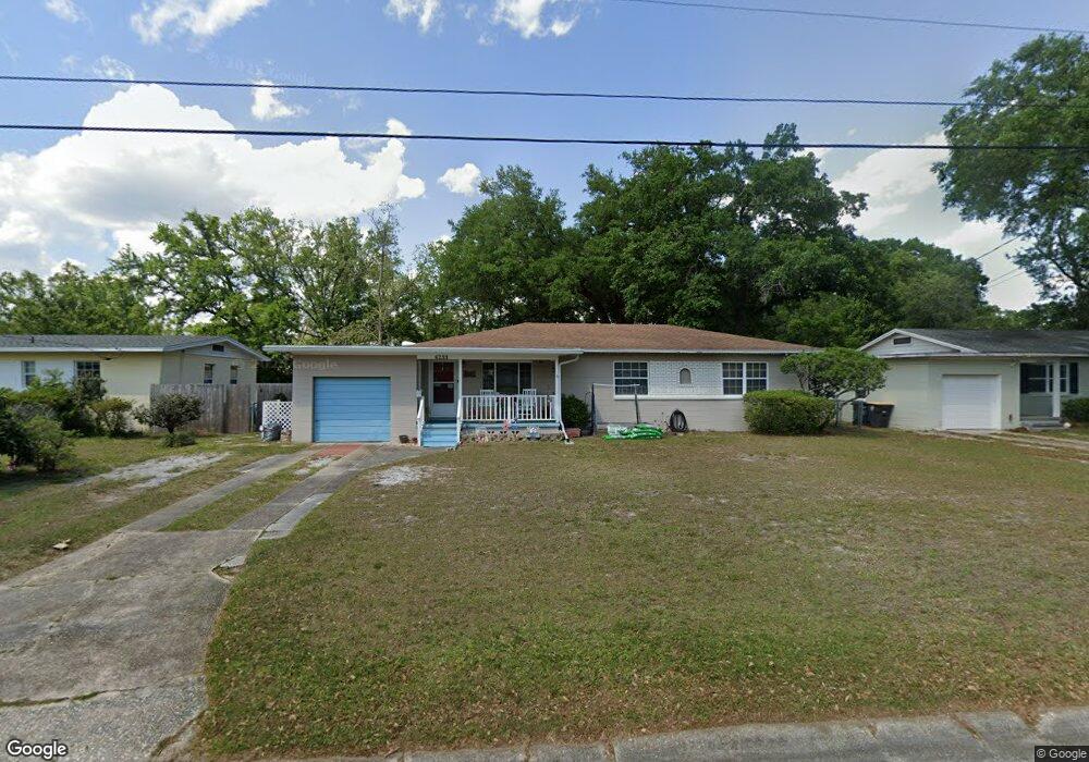 6233 Sage Dr, Jacksonville, FL 32210 - photo 1