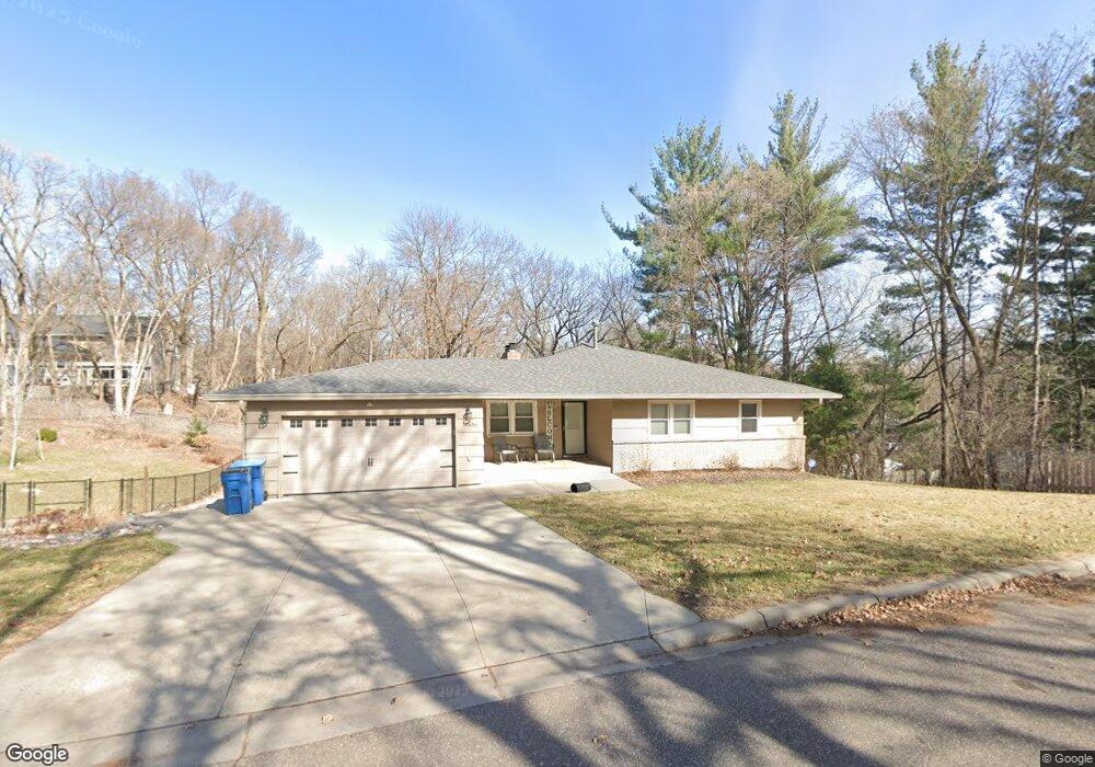 14836 Kral Rd, Minnetonka, MN 55345 - photo 1