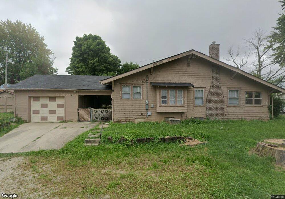 1220 W 1st St, Muncie, IN 47305 - photo 1