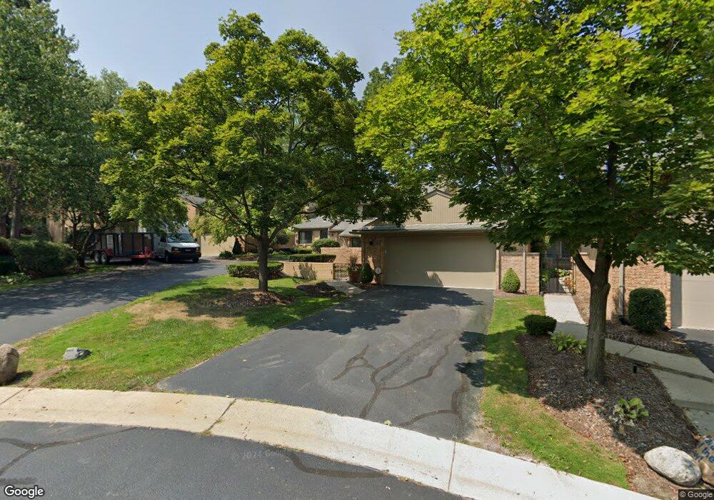 717 Arbor Ct unit 1, 4, Bloomfield Hills, MI 48304 - photo 1