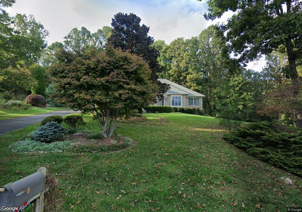 102 West Pointe Dr, Hendersonville, NC 28792 - photo 1