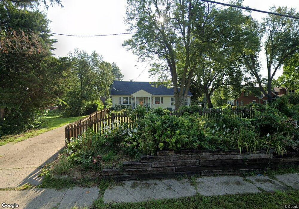 3833 Beaver Ave, Des Moines, IA 50310 - photo 1