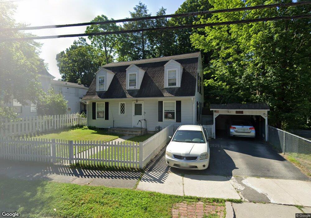 16 Auburn St, Nashua, NH 03064 - photo 1