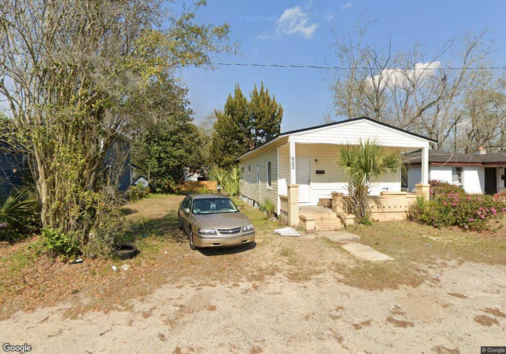 922 W 52nd St, Savannah, GA 31405 - photo 1