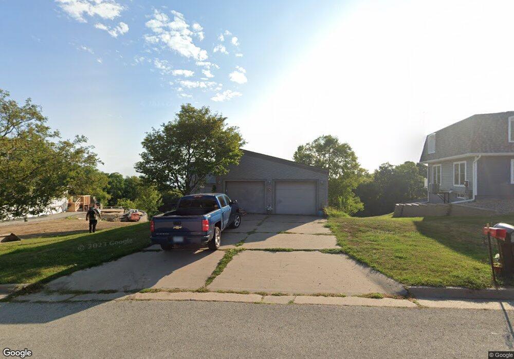 1358 Skyline Dr, Winona, MN 55987 - photo 1