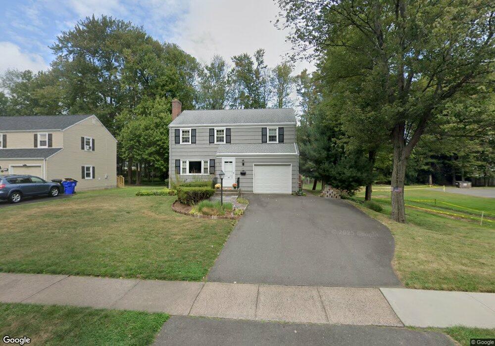 10 Mildred Rd, West Hartford, CT 06107 - photo 1