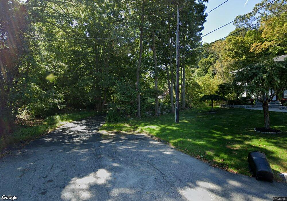 2161 Sultana Dr, Yorktown Heights, NY 10598 - photo 1