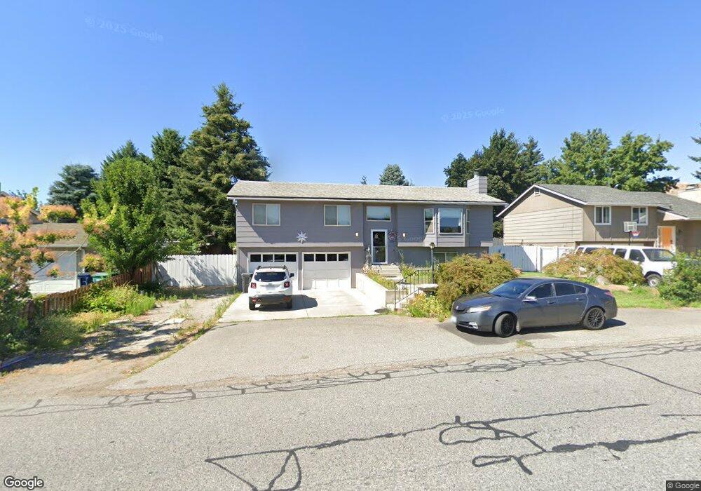 731 11th St NE, East Wenatchee, WA 98802 - photo 1