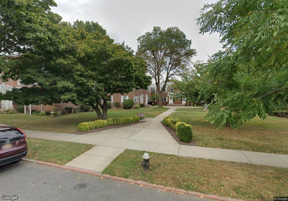 26009 Union Turnpike unit A-2, Glen Oaks, NY 11004 - photo 1