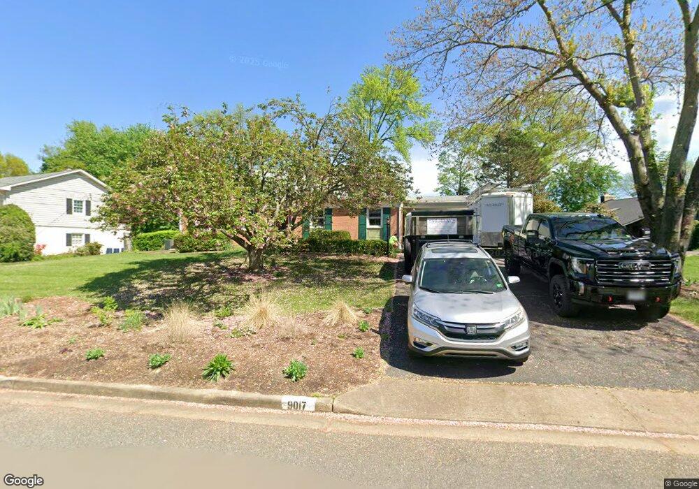 9017 Greylock St, Alexandria, VA 22308 - photo 1