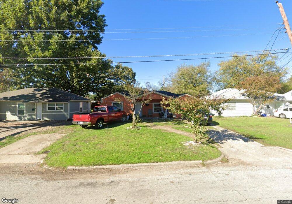 714 Shawnee Trace, Grand Prairie, TX 75051 - photo 1