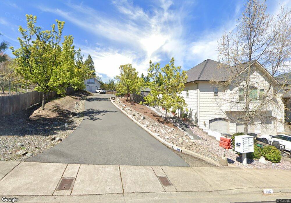 1952 NW Crown St, Grants Pass, OR 97526 - photo 1