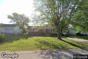 910 Cedar St, Milan, MO 63556