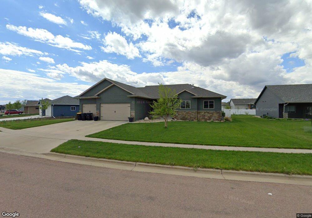 5413 S Woodsedge Trail, Sioux Falls, SD 57108 - photo 1