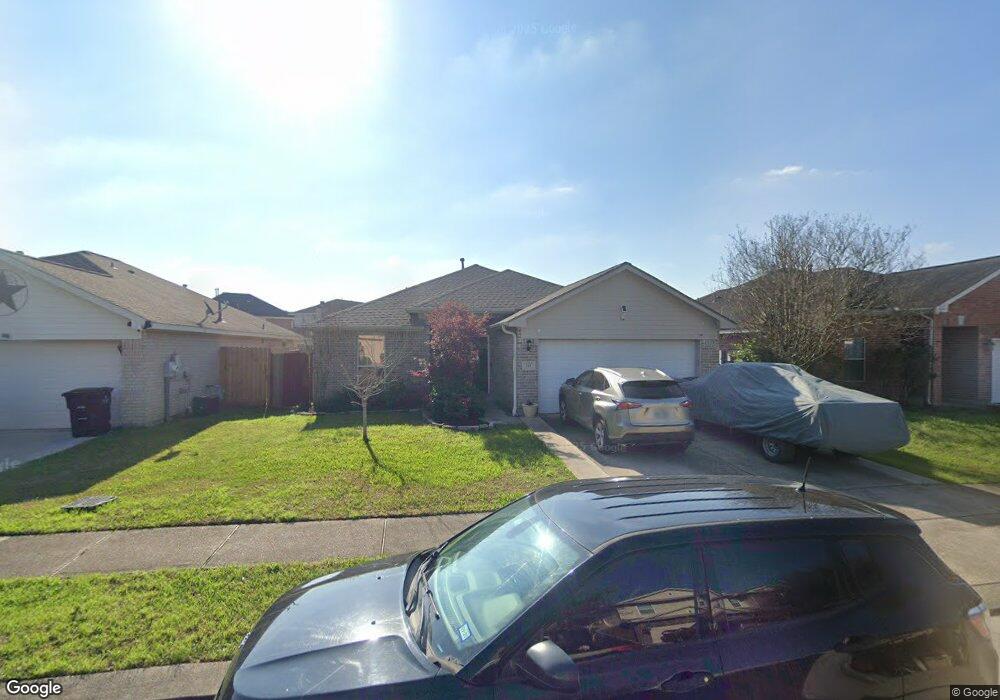 221 Rippling Creek Ln, Alvin, TX 77511 - photo 1