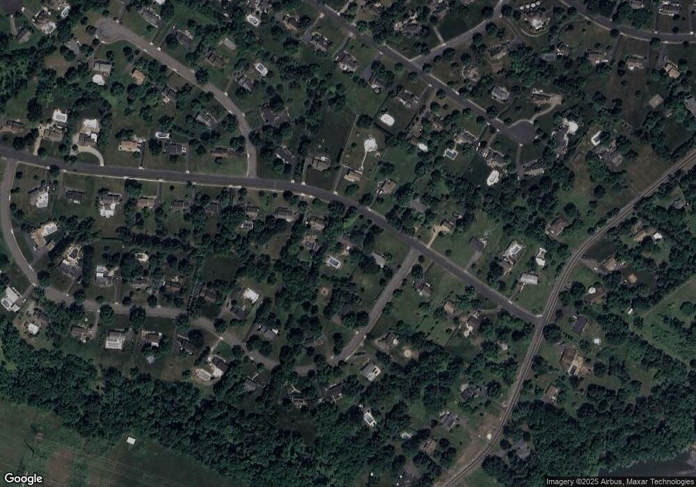 1011 Hillcrest Dr, Branchburg, NJ 08853 - photo 1