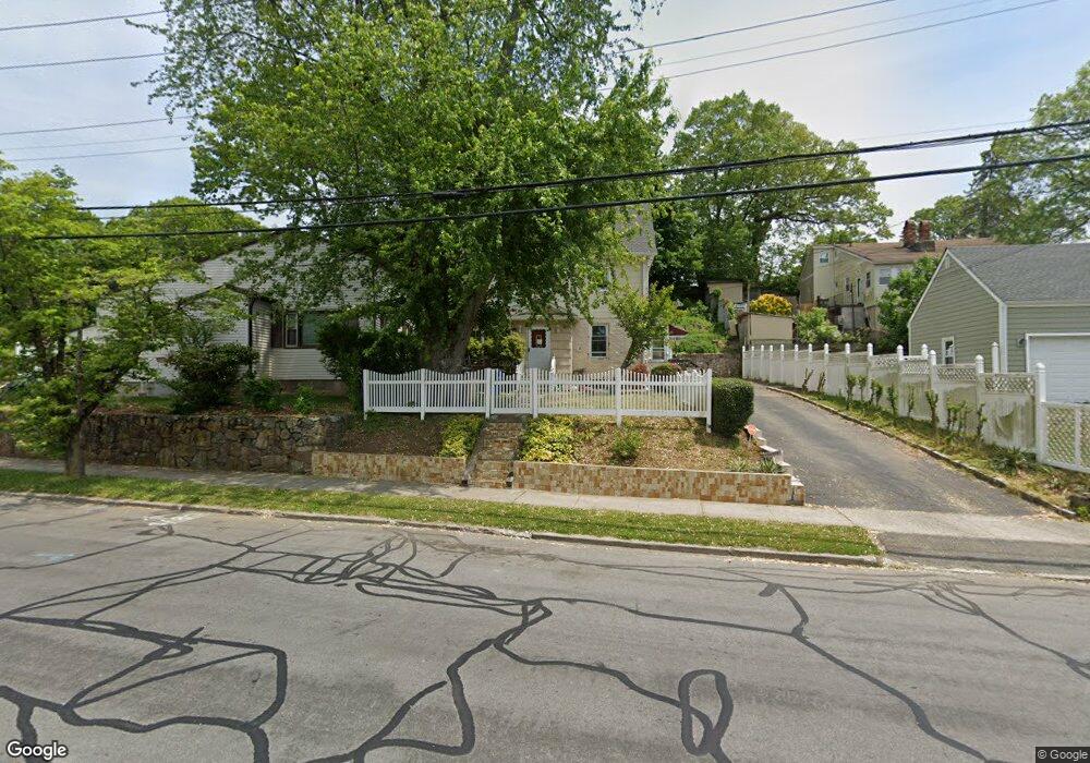 131 Vincellette St, Bridgeport, CT 06606 - photo 1