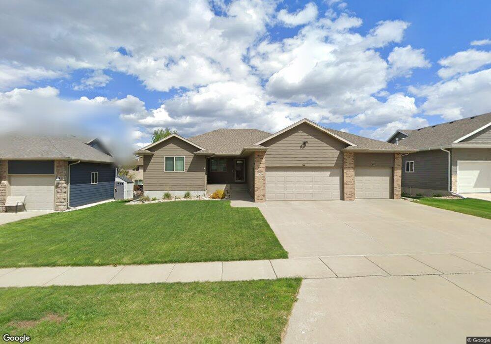 5300 S Chinook Ave, Sioux Falls, SD 57108 - photo 1