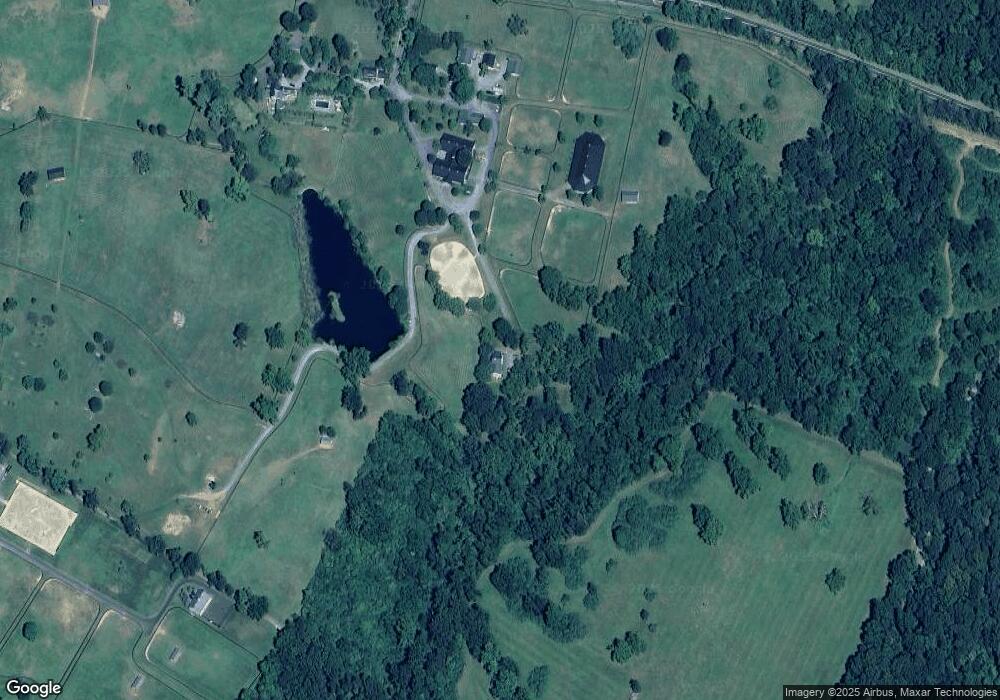 1504 Stoneleigh Ln, Marshall, VA 20115 - photo 1