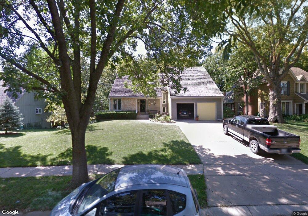 8006 Mullen Rd, Lenexa, KS 66215 - photo 1