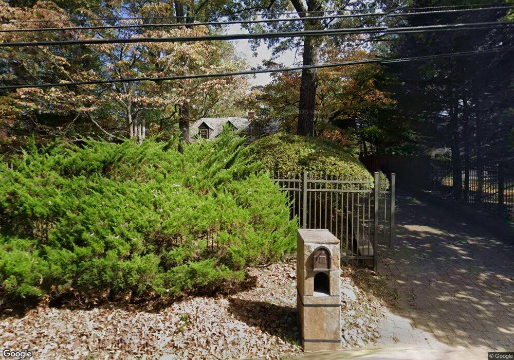 6709 Persimmon Tree Rd, Bethesda, MD 20817 - photo 1