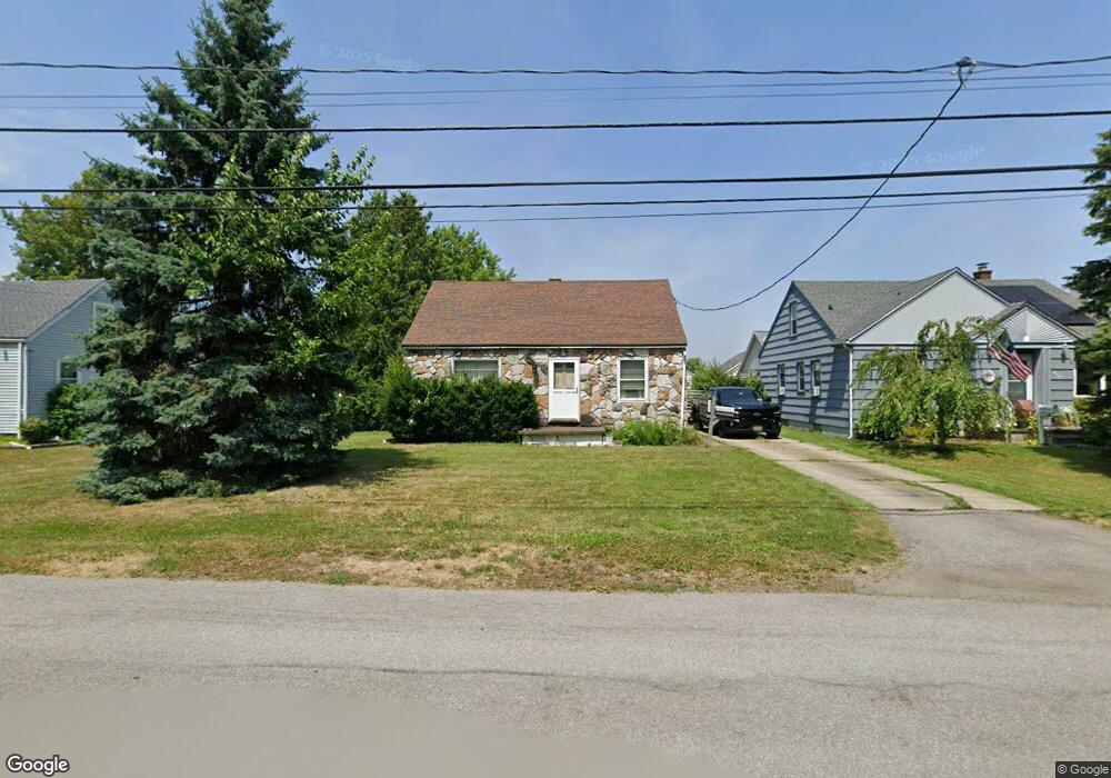 792 Lee Ave, North Tonawanda, NY 14120 - photo 1