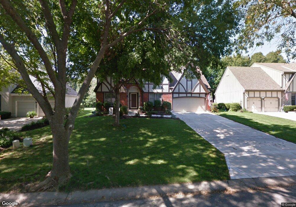 8118 Constance St, Lenexa, KS 66215 - photo 1