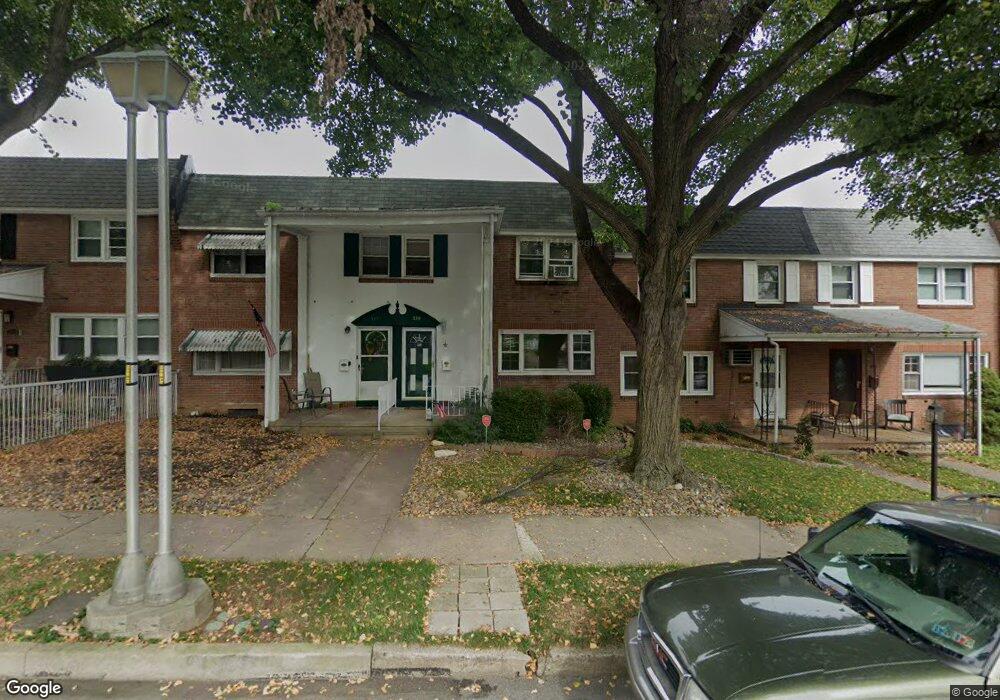 319 Linden Ln, Reading, PA 19611 - photo 1