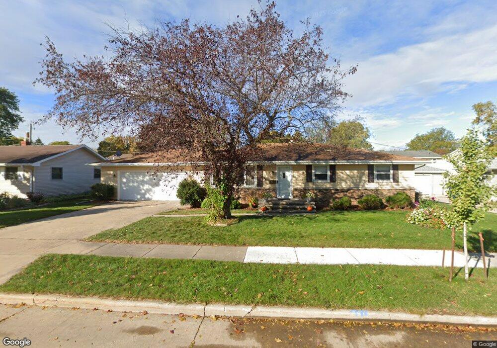 2101 N Linwood Ave, Appleton, WI 54914 - photo 1