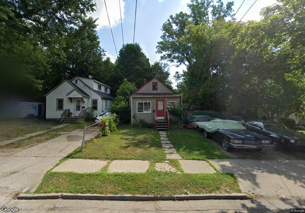 1019 Leslie St, Lansing, MI 48912 - photo 1