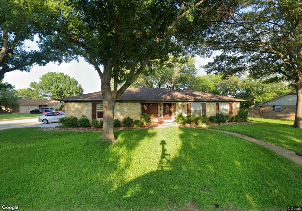 928 Warwick St, Bedford, TX 76022 - photo 1