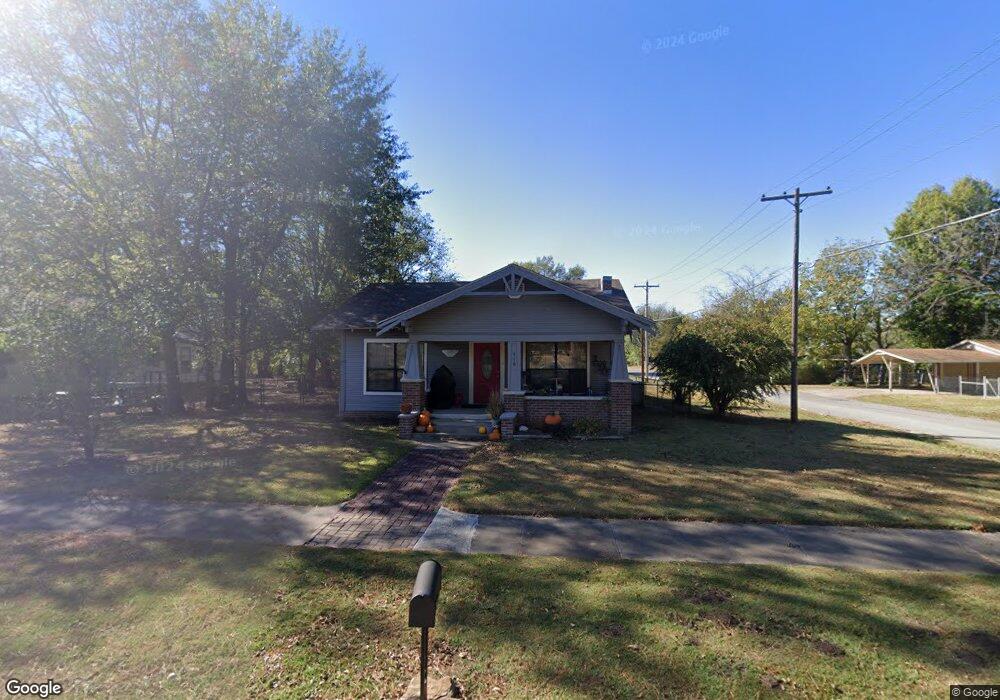 716 N Bryan St, Okmulgee, OK 74447 - photo 1