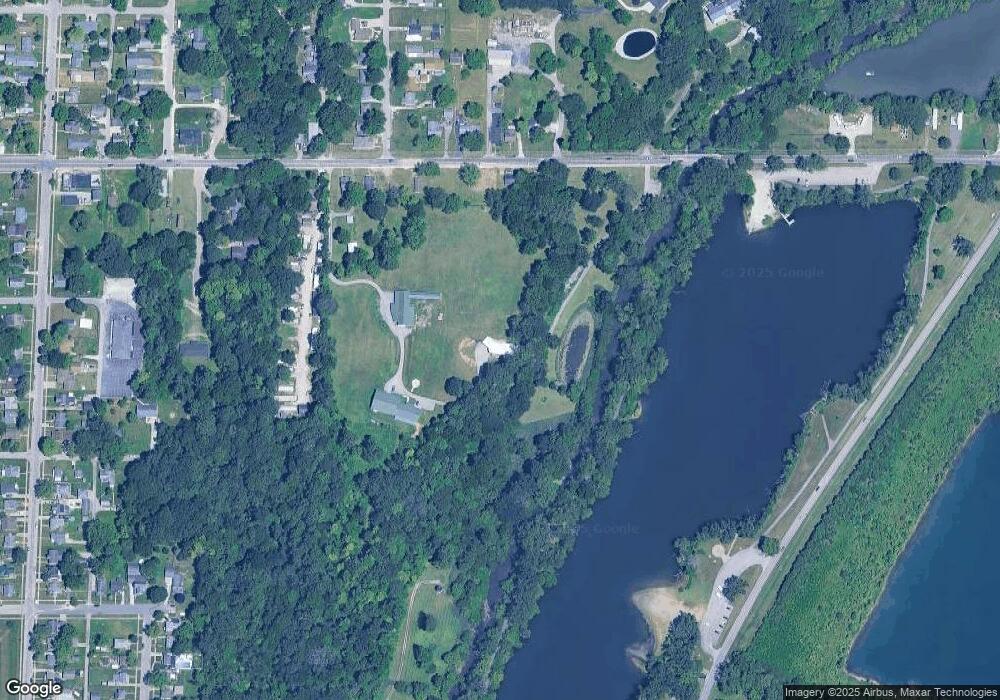 633 E Cross St, Anderson, IN 46012 - photo 1