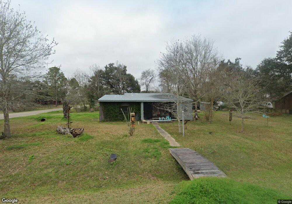 2180 W Dumble St, Alvin, TX 77511 - photo 1