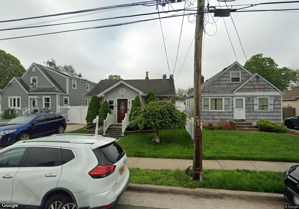 556 Lincoln Ave, West Hempstead, NY 11552 - photo 1