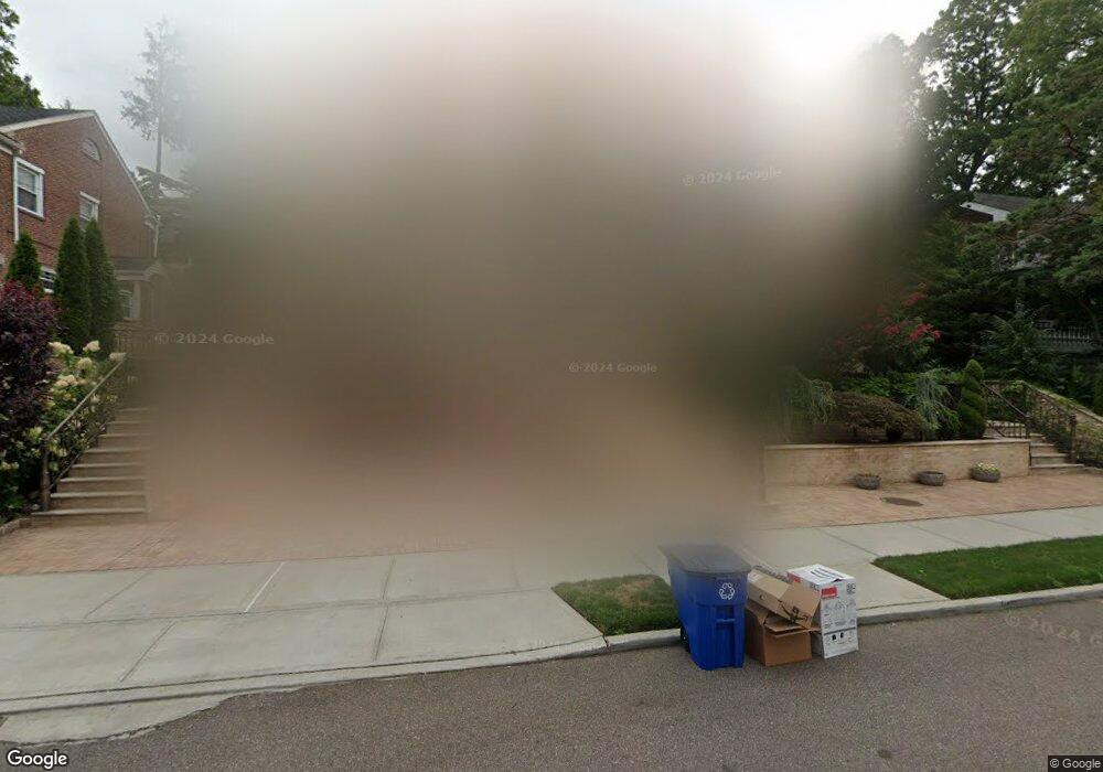 81-07 Chevy Chase St, Jamaica, NY 11432 - photo 1