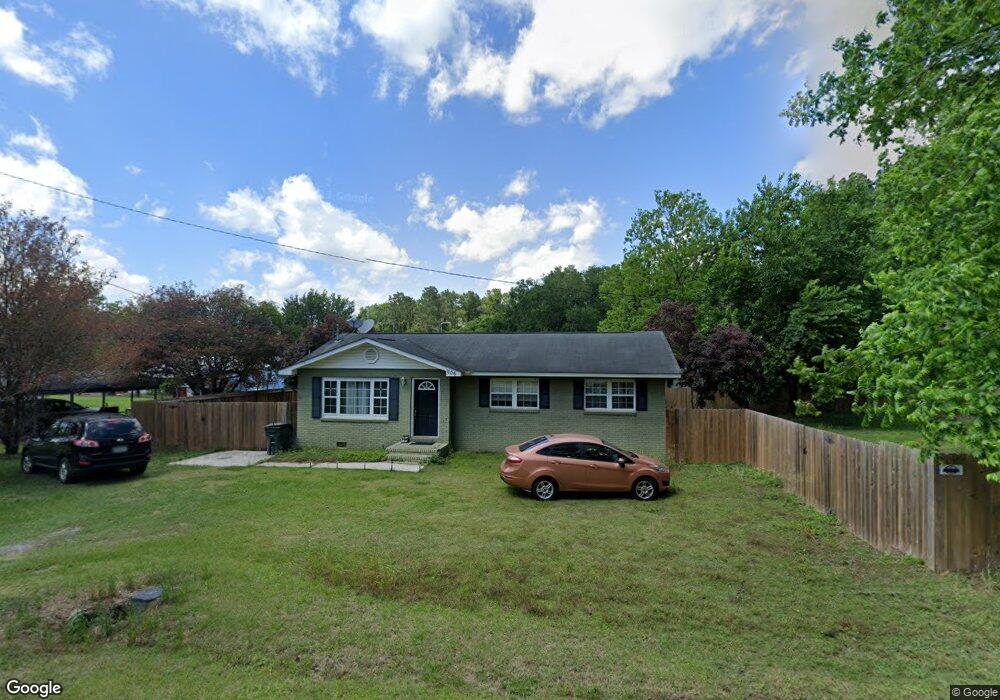 1106 W Gin St, Barwick, GA 31720 - photo 1