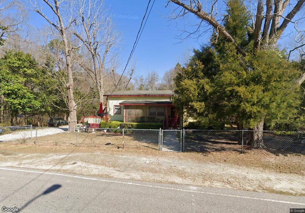 92 W Magnolia St, Mc Rae, GA 31055 - photo 1