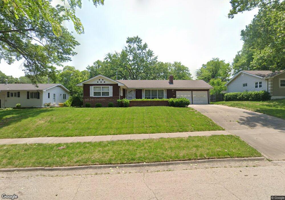 1623 SW Withdean Rd, Topeka, KS 66611 - photo 1