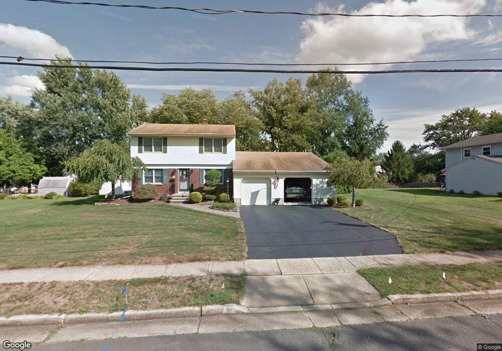 8 Mohawk Dr, Matawan, NJ 07747 - photo 1