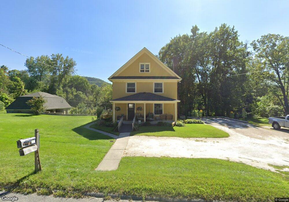 42 E Main St, Canaan, CT 06018 - photo 1