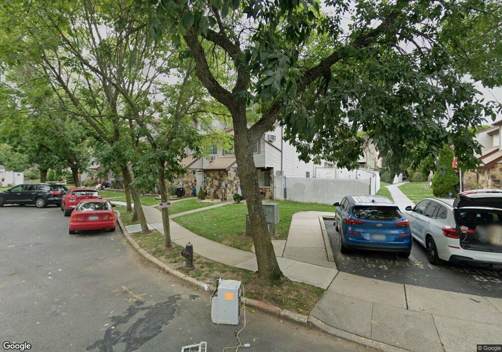 20 Croft Ct unit A, Staten Island, NY 10306 - photo 1